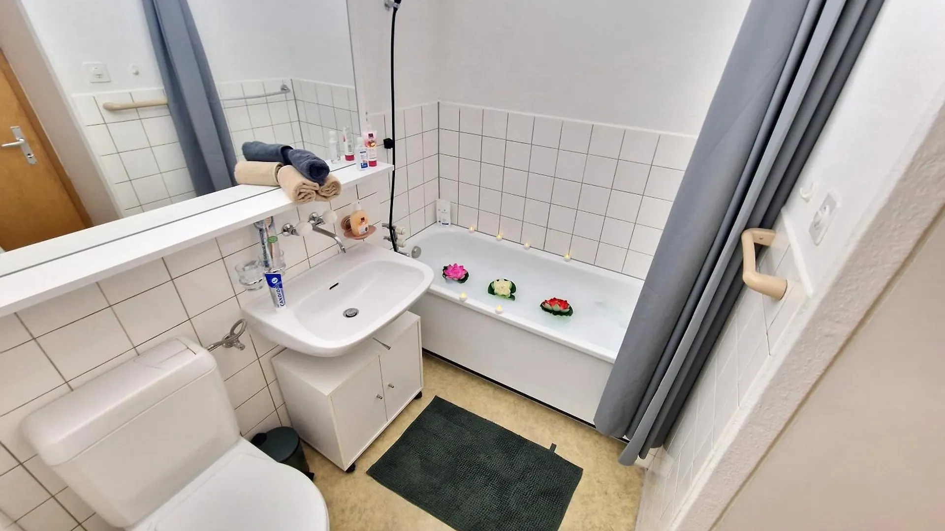 Tolle Moeblierte Wohnung 76B Basilej